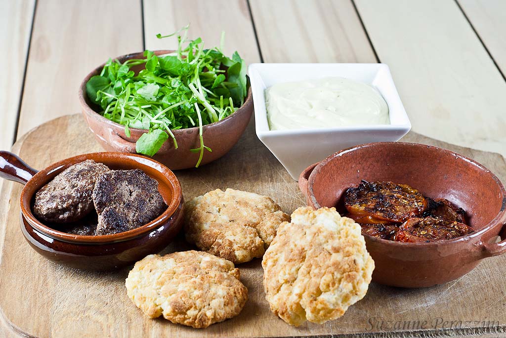 Paleo burger & Paleo buns 