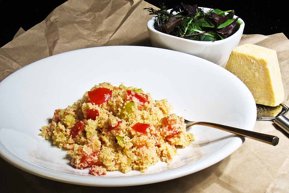 Salmon Couscous with tomatoes and zucchini 