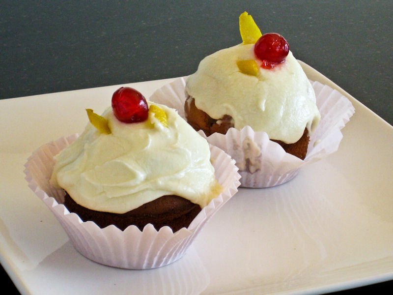 Vanilla & Lemon Cupcake