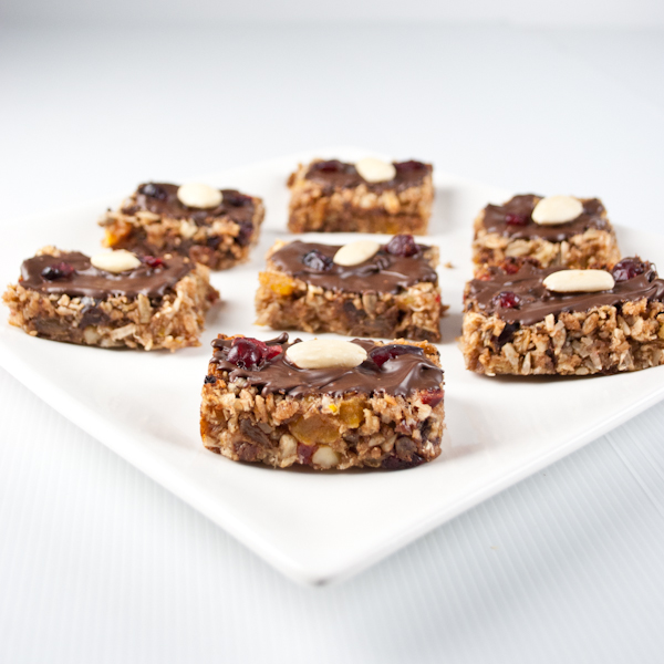 Almond & Apricot Granola Bars