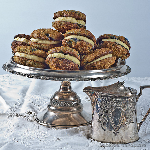 Blueberry Oatmeal Cream Cookies