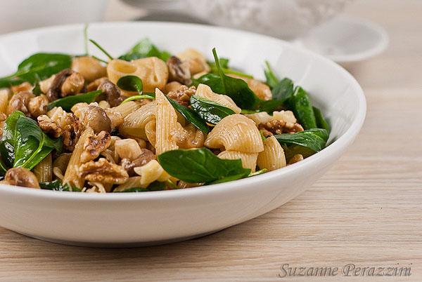 Pasta Mushroon walnut salad 