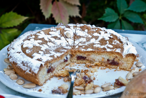 Ricotta and cherry cake 