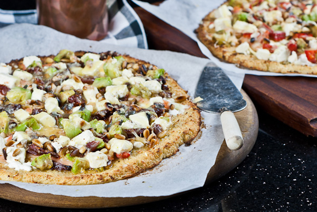 Cauliflower base salmon pizza 