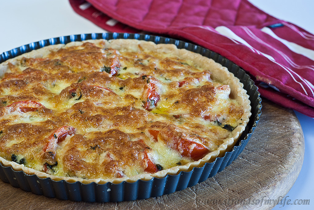 Gluten-Free & Low FODMAP Basil and Tomato tart